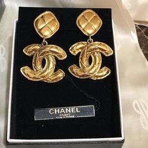 Authentic CHANEL vintage CC quilted gold earrings